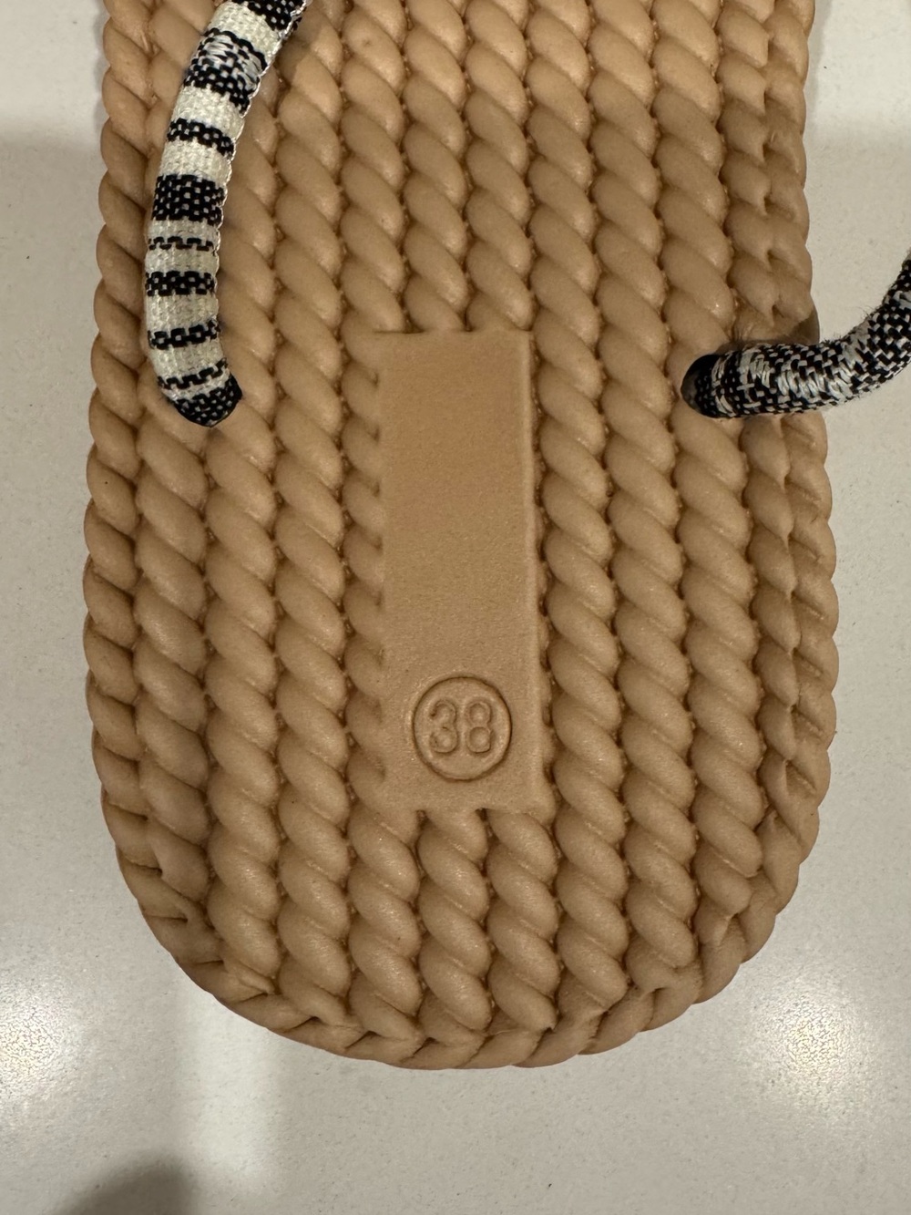 Sandals - Picture 4 of 4